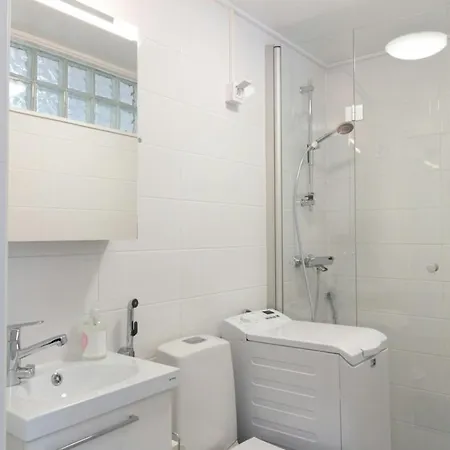 Convenient For 2 In Herttoniemi Helsinki